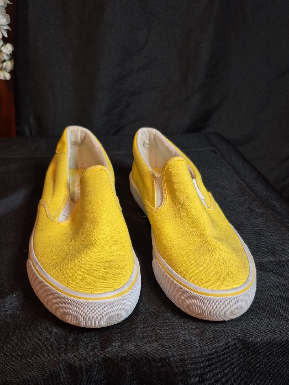 Lugz Women's Bright Yellow Canvas Slip-On Flats